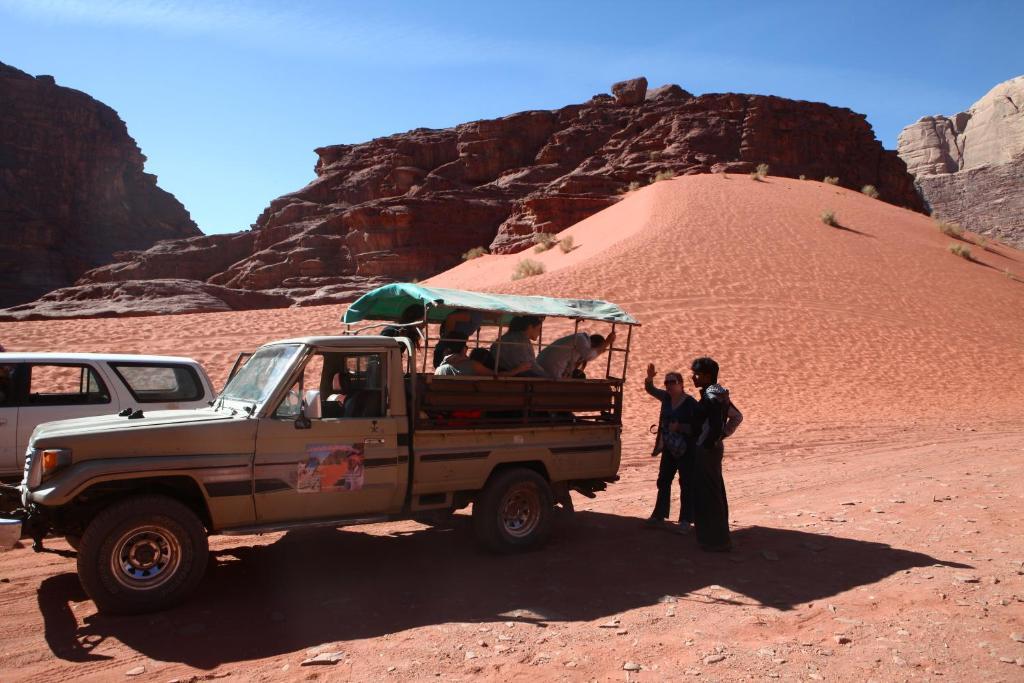 Bedouin Expedition Wadi Rum Esterno foto